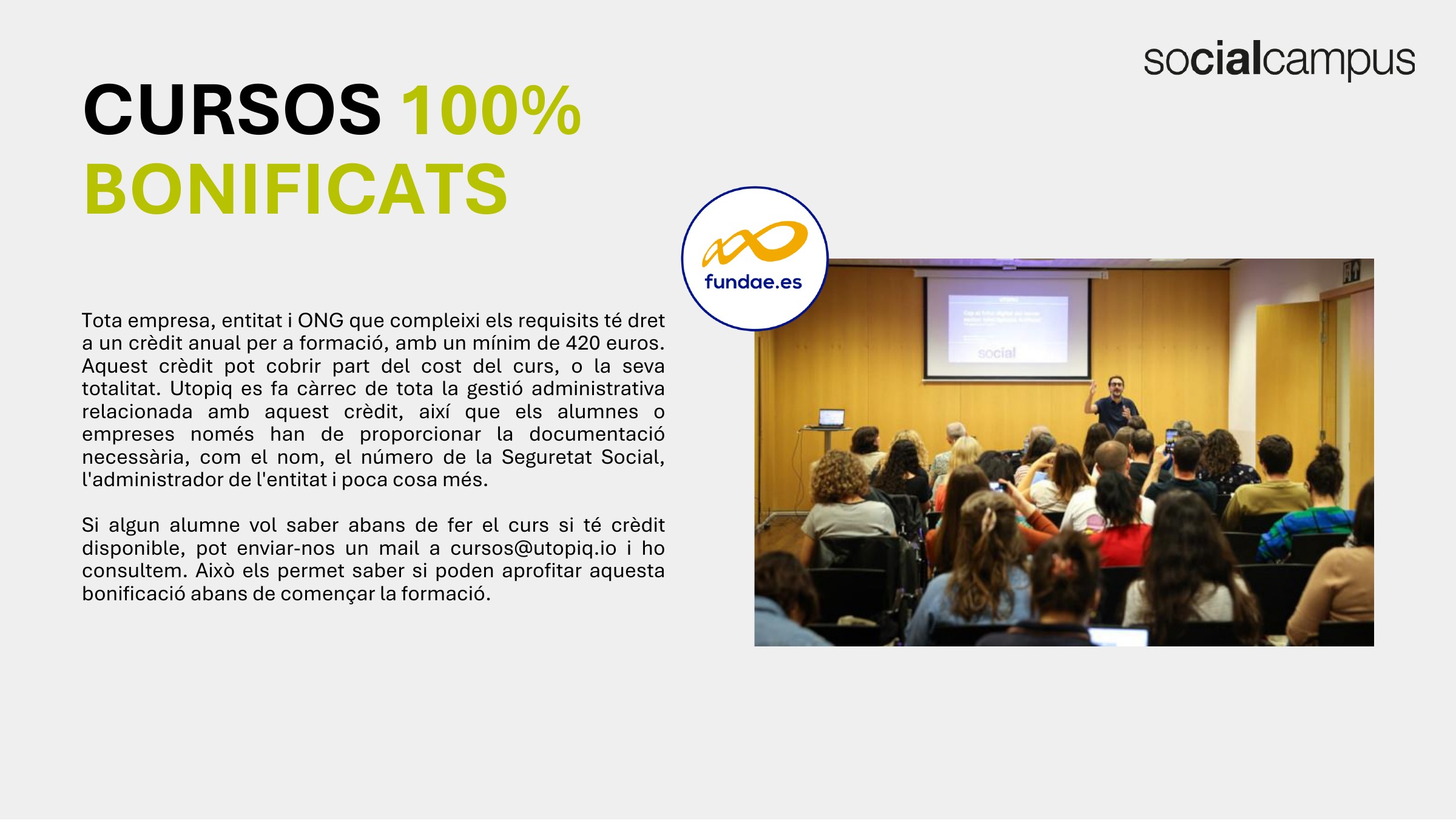 Aula plena durant una formació de Social Campus